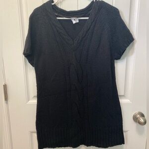 Relativity black cable knit longer length sweater. Size XL. Vneck.